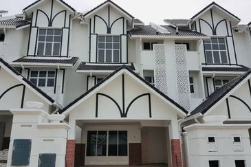 3 Storey Anjung Sari Superlink House @ Setia Alam