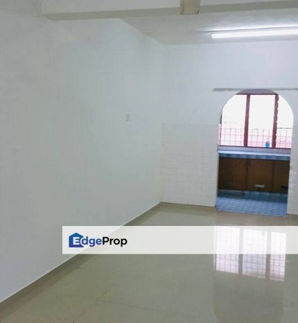FREEHOLD Double Storey Terrace, Sri Gombak Phase 9, Selangor, Gombak