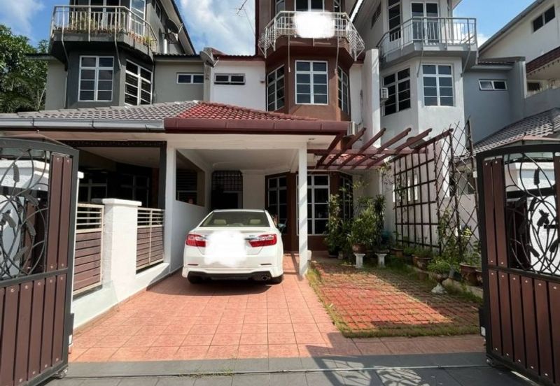 2.5 Storey Terrace House At Bukit Utama, Bukit Antarabangsa, Ampang