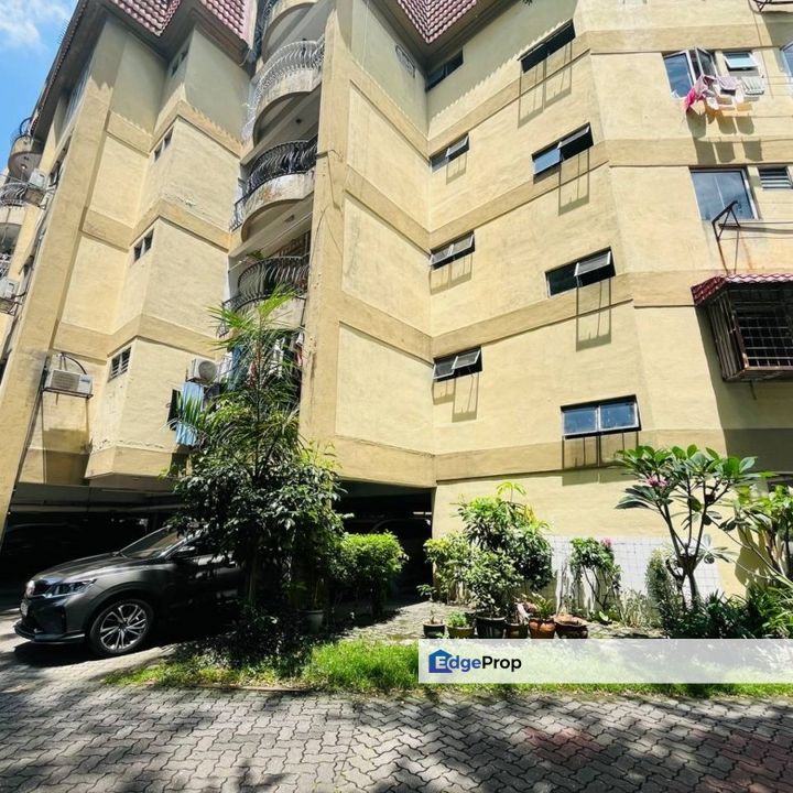 Puteri Court Apartment Taman Putra, Ampang, Selangor, Ampang