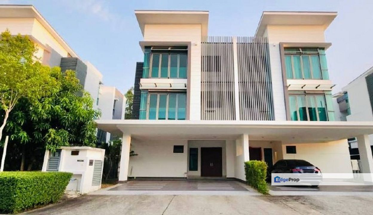 REEHOLD Triple Storey Semi D Sejati Residence, Cyberjaya, Selangor, Sepang