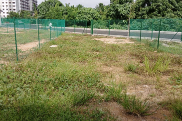 TERES TAMAN ARMANI PAK MAHAT