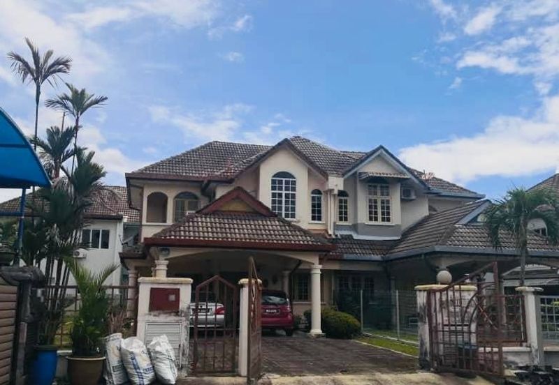 Storey Semi D @ Bandar Tun Hussein Onn