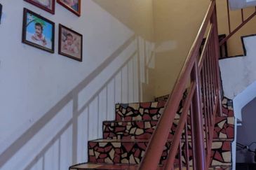 2 Storey Intermediate Terrace House Tamu Hill Park 2 Batang Kali.