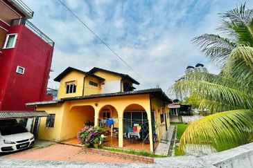 2 Storey Corner Lot Bungalow, Bukit Keramat, KL