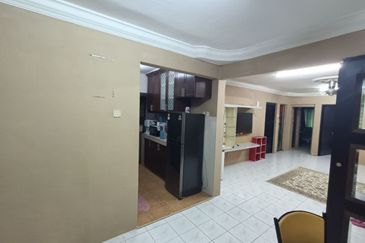 Saujana Apartment