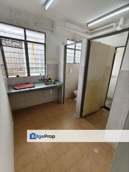 Flat Desa Lembah Permai, Lembah Jaya Utara Ampang, Selangor, Ampang