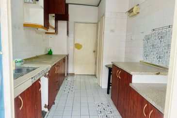 Baiduri Apartment @ Desa Pandan