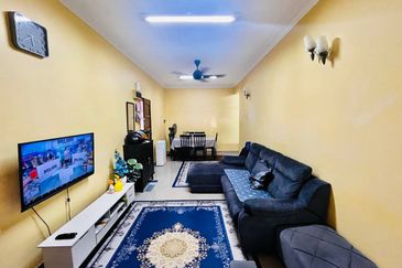 Sri Melor (Mulberry Court)