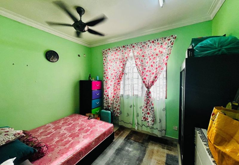 Sri Melor (Mulberry Court)