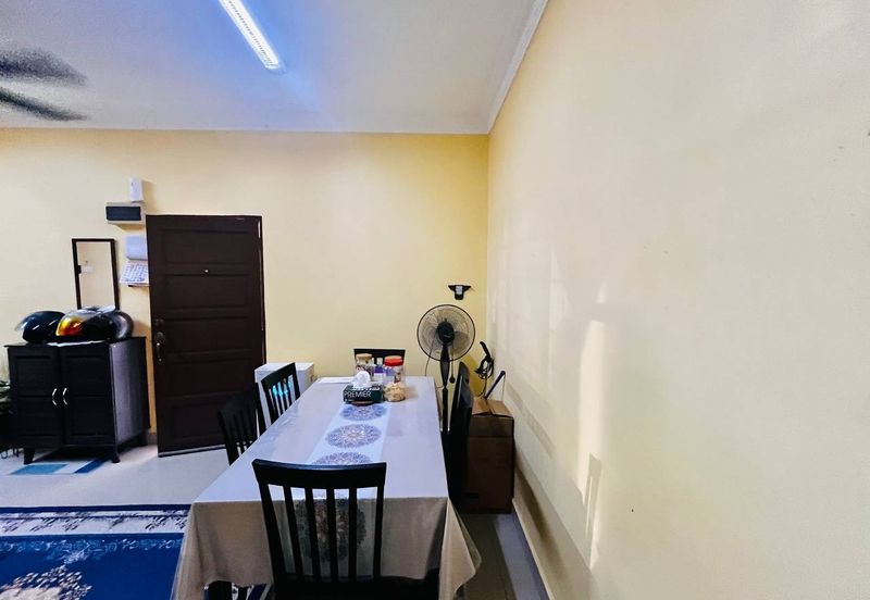 Sri Melor (Mulberry Court)