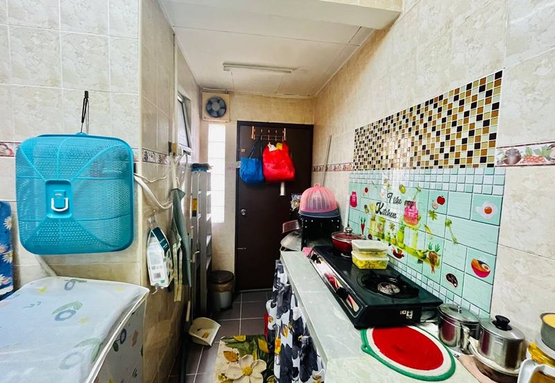 Sri Melor (Mulberry Court)