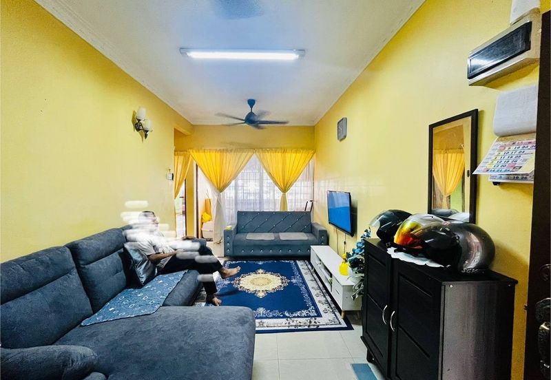 Sri Melor (Mulberry Court)