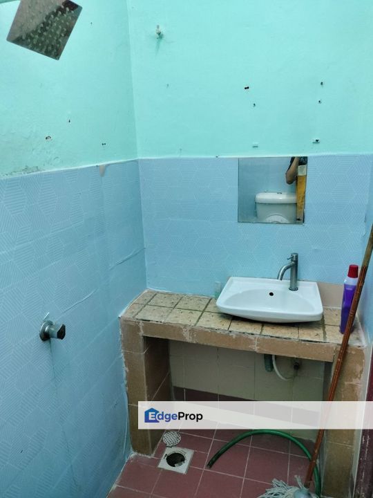 Single Storey Taman Desa Vista Bandar Baru Salak Tinggi Sepang, Selangor, Sepang