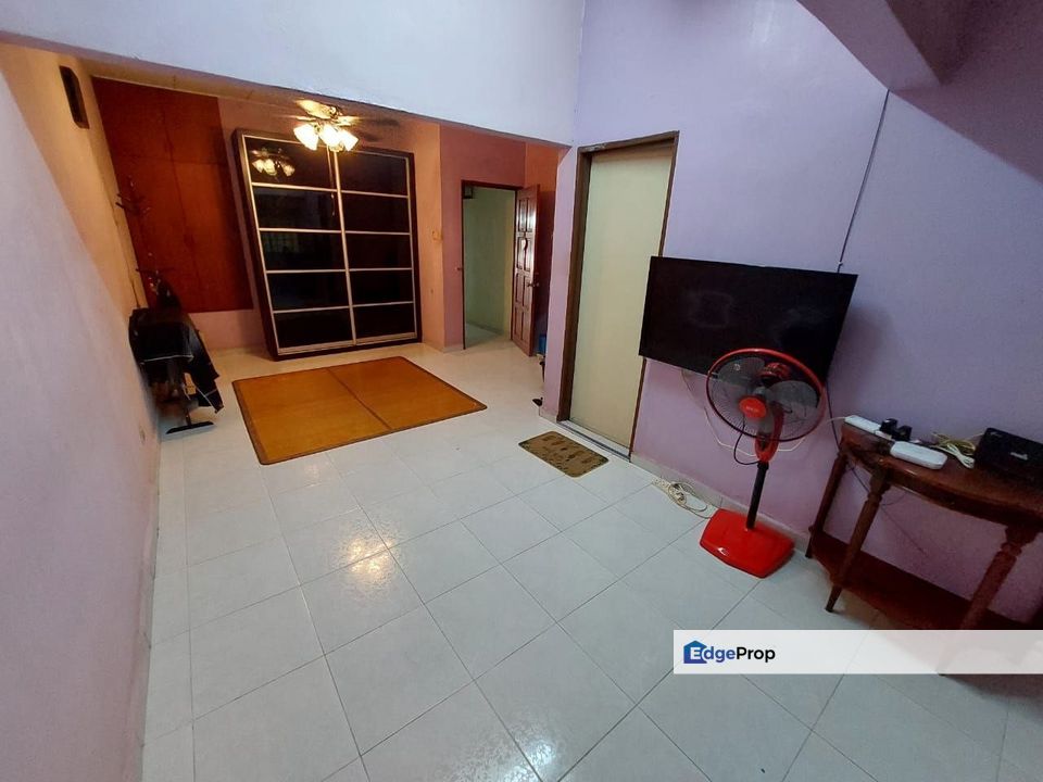 Double Storey Taman Sri Gombak Fasa 4, Selangor, Batu Caves 