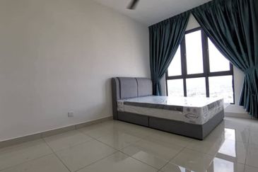 KL TRADERS SQUARE, RESIDENCE, SETAPAK