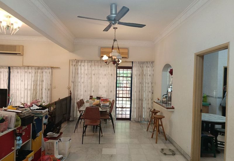 Double Storey Superlink Corner Lot @ Jalan Kubah, U8 Bukit Jelutong, Shah Alam