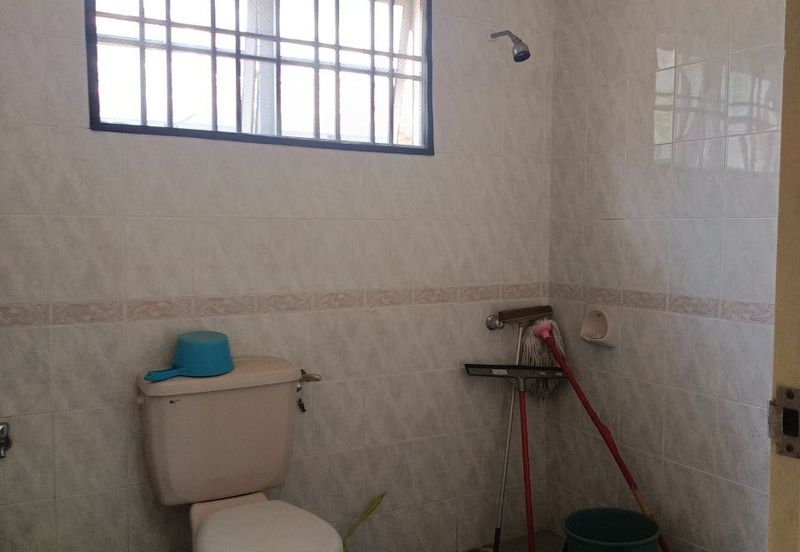 Double Storey Superlink Corner Lot @ Jalan Kubah, U8 Bukit Jelutong, Shah Alam