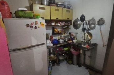 Shop Apartment, Jalan Cahaya 14, Taman Cahaya, Ampang