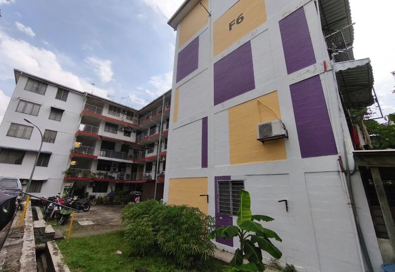 FLAT WANGSA MAJU, SEKSYEN 1 (BLOK F6), KL