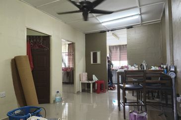 FLAT WANGSA MAJU, SEKSYEN 1 (BLOK F6), KL