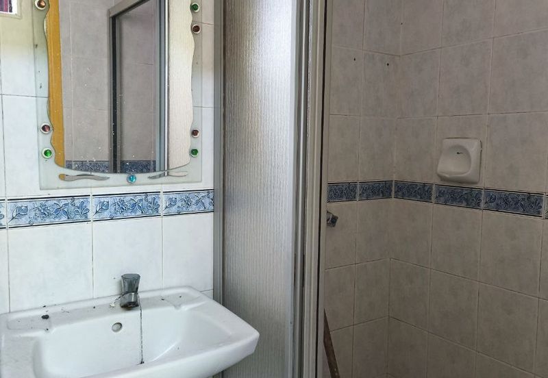 ANJUNG VILLA CONDO, BDR BARU SENTUL, KL FOR SALE