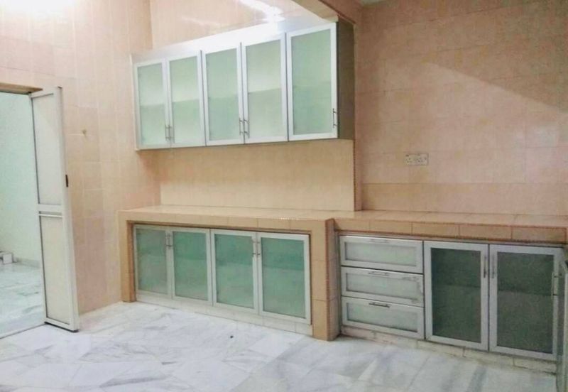 1.5 Storey Terrace House in Taman Seri Melati, Batu Caves, Selayang