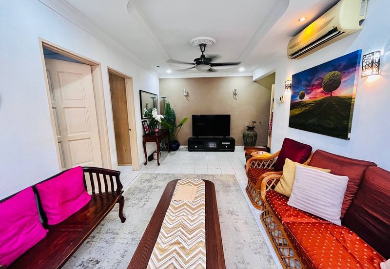 Platinum Hill PV5, KL East/Melati