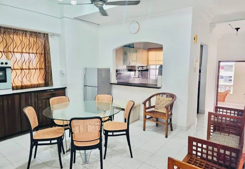 Condominium at Puncak Anthenaeum, Bukit Antarabangsa, Ampang