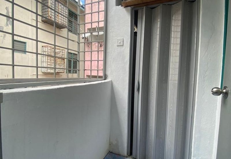 APARTMENT SIANTAN 📍JALAN PUTRA PERDANA 10 PUCHONG