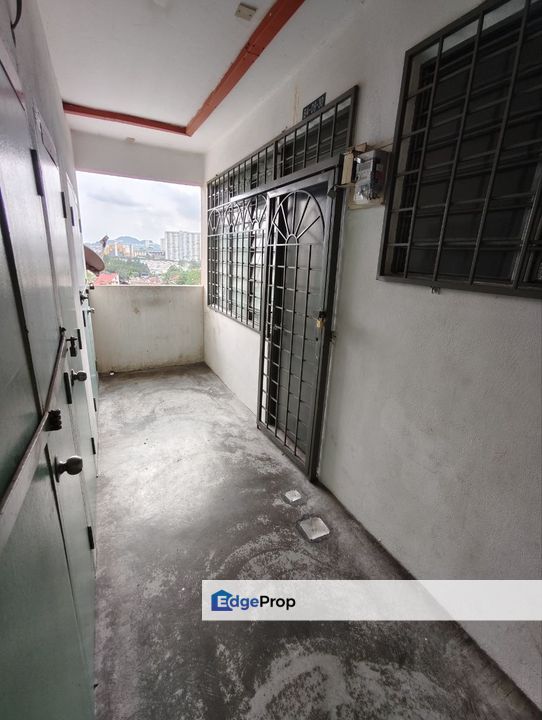 Flat Desa Lembah Permai, Lembah Jaya Utara Ampang, Selangor, Ampang