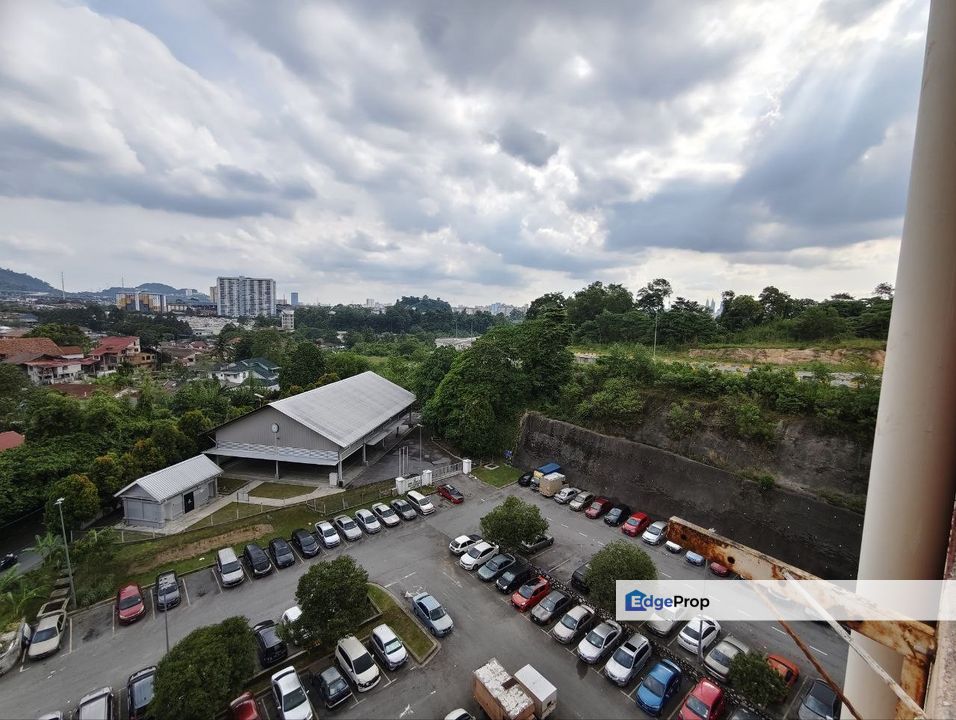 Flat Desa Lembah Permai, Lembah Jaya Utara Ampang, Selangor, Ampang