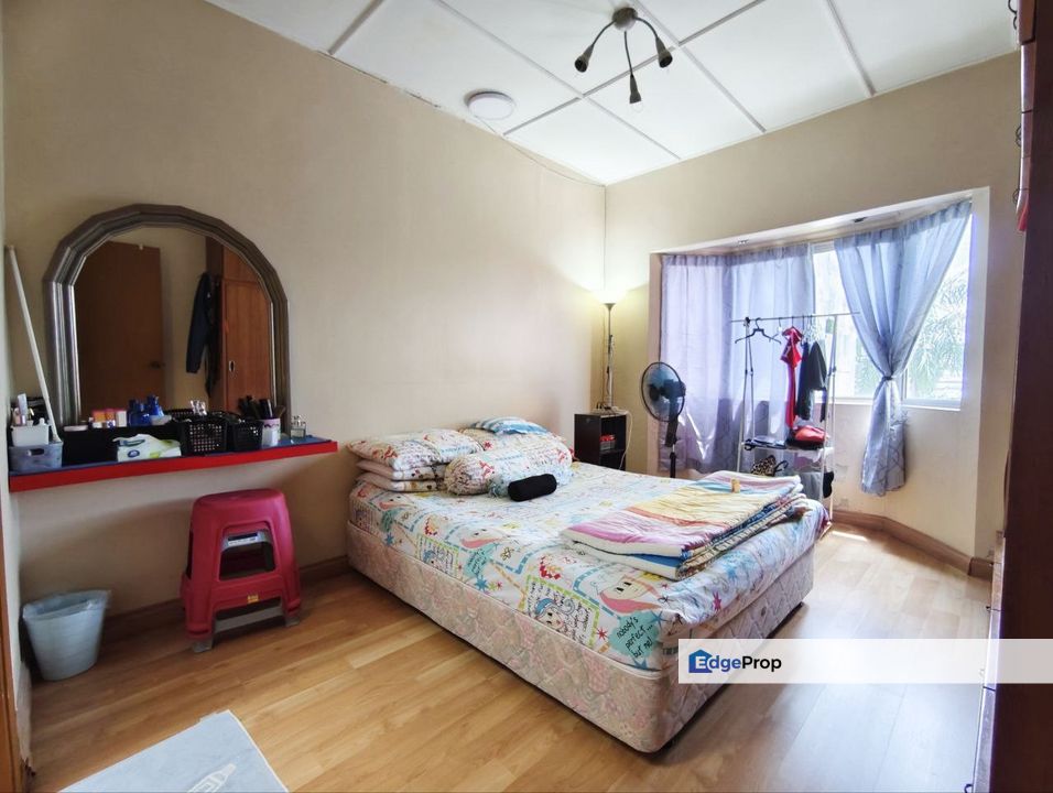 Bella Vista Condominium Taman Cahaya Ampang, Selangor, Ampang