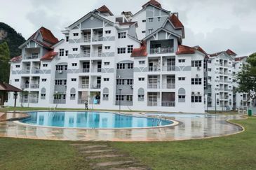 Sunway City, Alpine Village