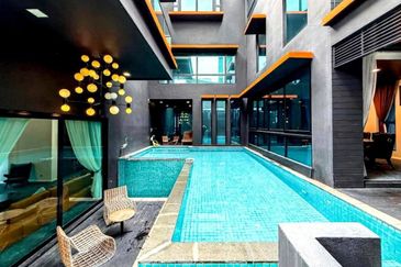 3-Storey Bungalow @ Taman Sering Ukay, Ukay Perdana, Ampang