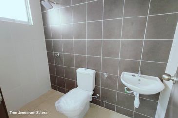 DOUBLE STOREY TERRACE | TAMAN JENDERAM SUTERA, DENGKIL