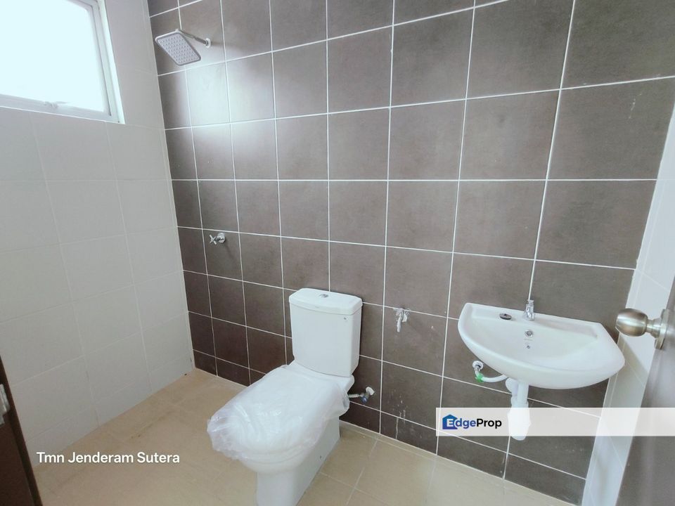 DOUBLE STOREY TERRACE | TAMAN JENDERAM SUTERA, DENGKIL, Selangor, Dengkil