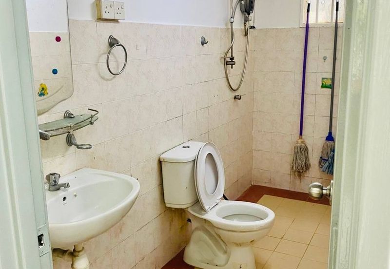 Ground Floor with Balcony Pesona Villa Apartment @ Taman Melawati