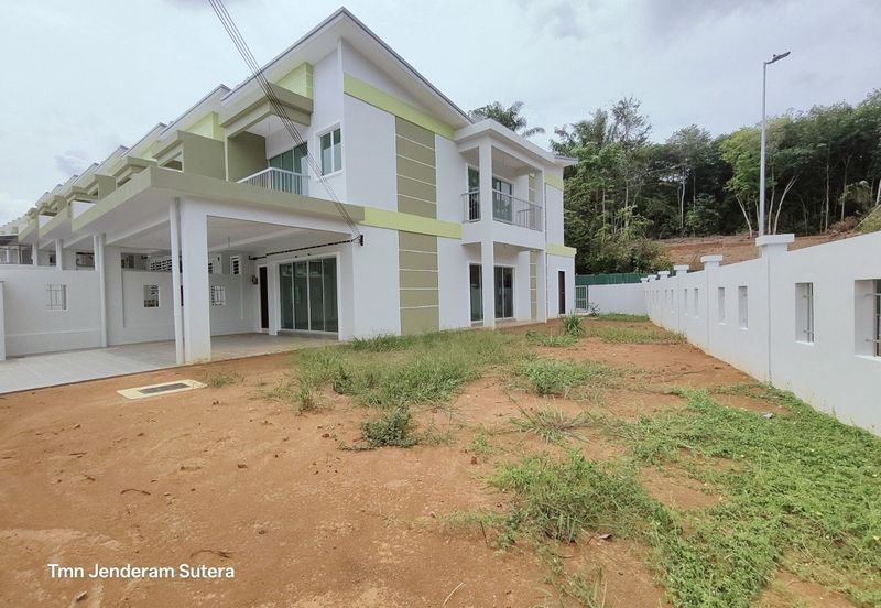CORNER DOUBLE STOREY TERRACE | TMN JENDERAM SUTERA, DENGKIL