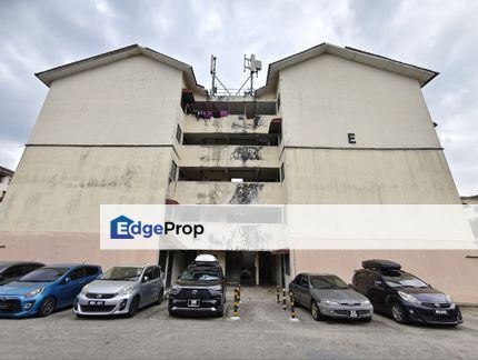 Flat Low Cost Persiaran Putra Permai Selesa, Bandar Putra Permai, Equine Park, Seri Kembangan, Selangor, Seri Kembangan