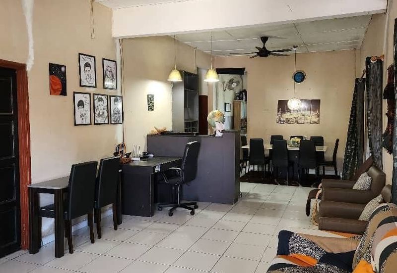 Bungalow in Sijangkang