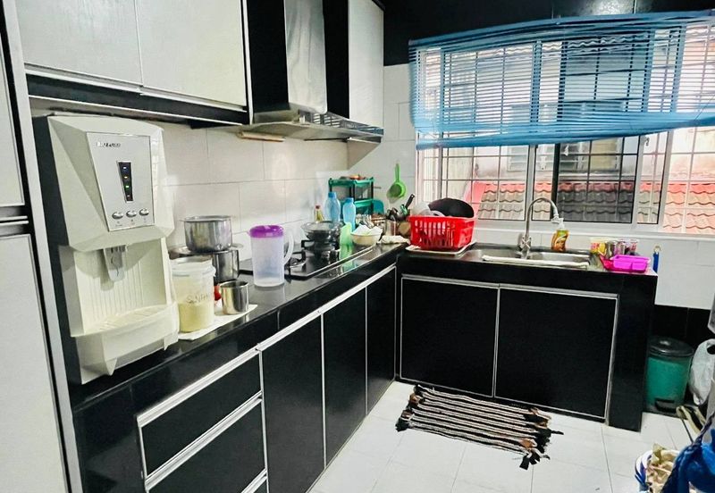 FREEHOLD Double Storey Terrace, Sri Gombak Phase 9