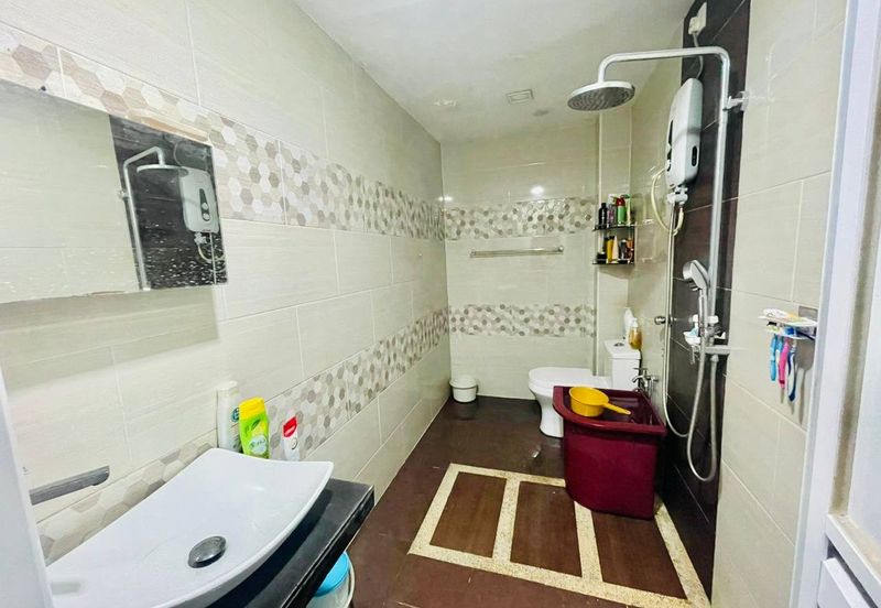 FREEHOLD Double Storey Terrace, Sri Gombak Phase 9