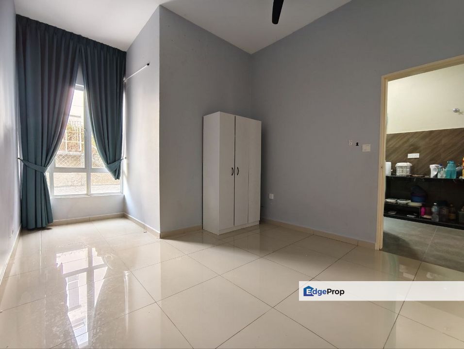 Double Storey Link Precint 2 Taman Tiara Sendayan Bandar Sri Sendayan Labu Negeri Sembilan, Negeri Sembilan, Labu