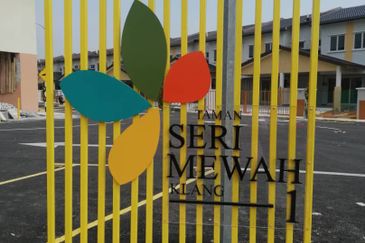 Freehold Double Storey Terrace House in Meru, Klang