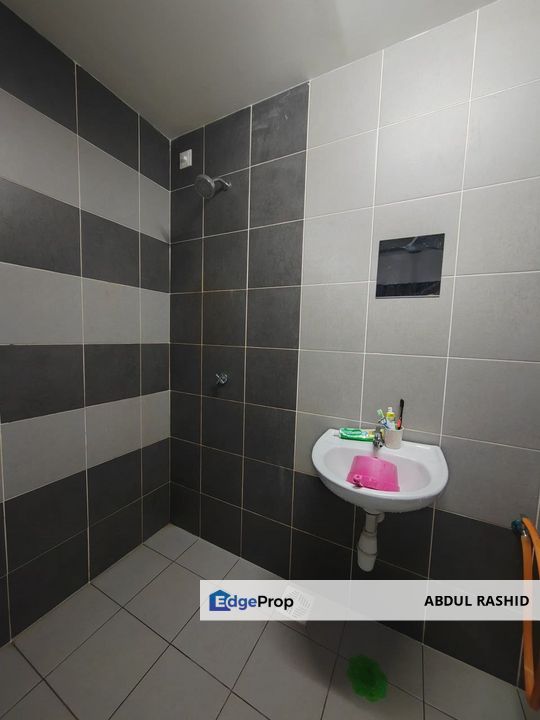 Residensi Mutiara, Kajang 2 Block C | 2+1 Rooms | 2 Bathrooms | Partly Furnished, Selangor, Kajang