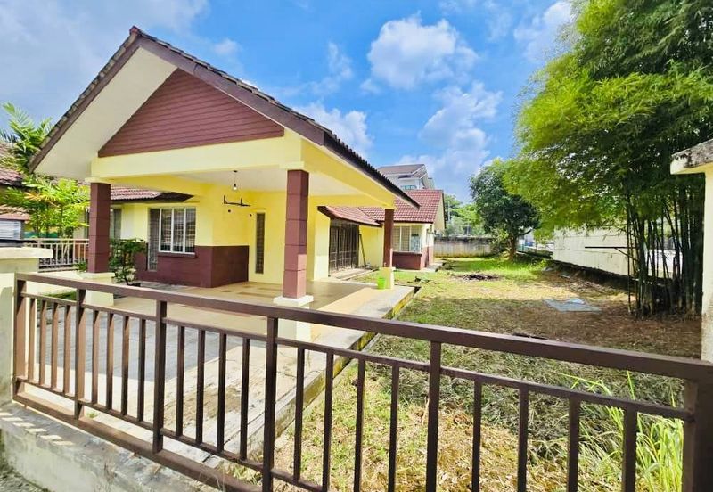 Corner Lot Semi D Single Storey @ Antara Gapi, Serendah, Selangor