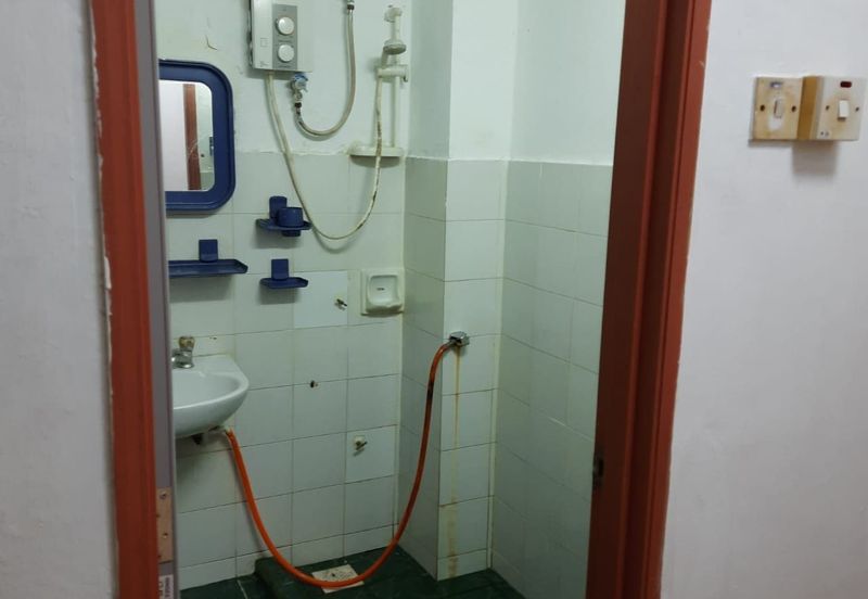 Jade Tower Condominium, Bukit Indah, Ampang