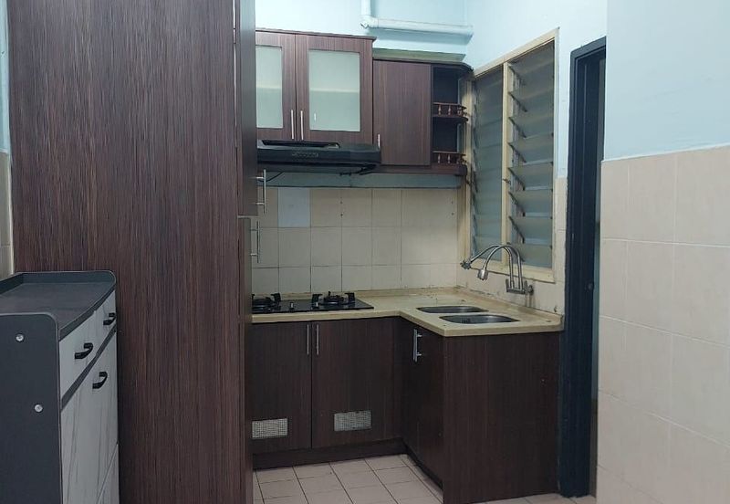 Pangsapuri Mawar Bandar Baru Sentul near LRT Sentul Timur