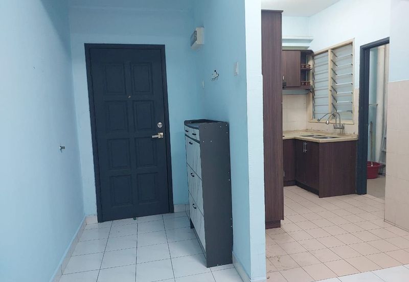 Pangsapuri Mawar Bandar Baru Sentul near LRT Sentul Timur